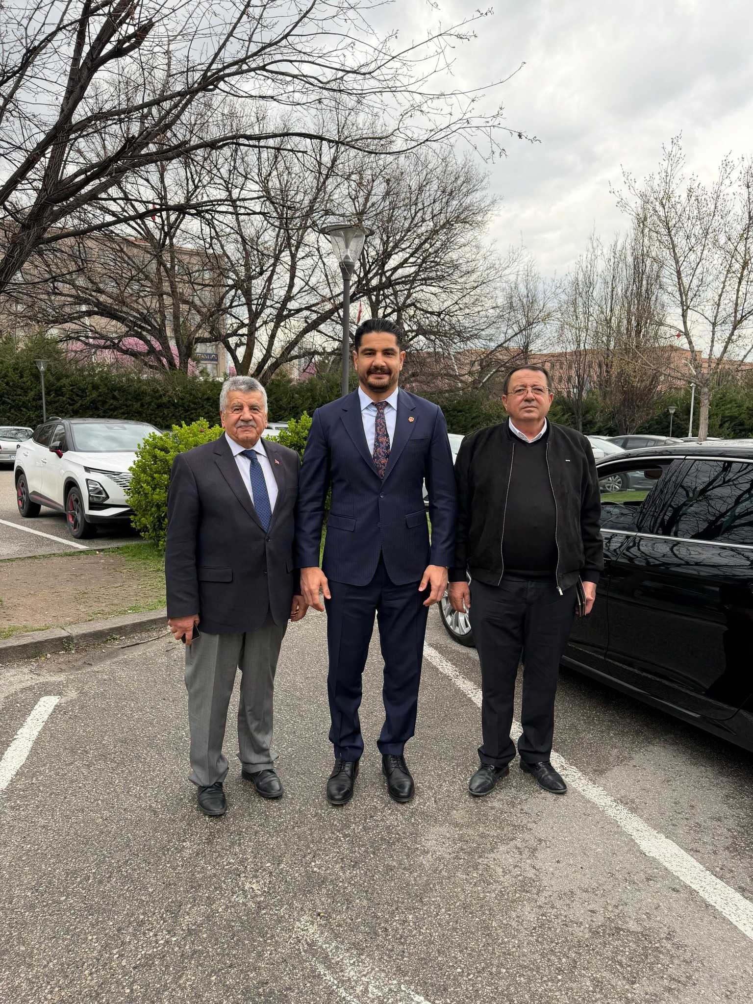 Belediye Başkanımız Hüseyin Baykal, Taha Akgül ile Görüştü